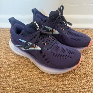 Navy Blue Brooks Glycerin 22 Running Shoes - size 9